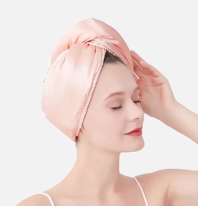 ？10分钟轻松养成女明星「绸缎发」澳门新葡京洗完头自然风干还是吹干好(图3)