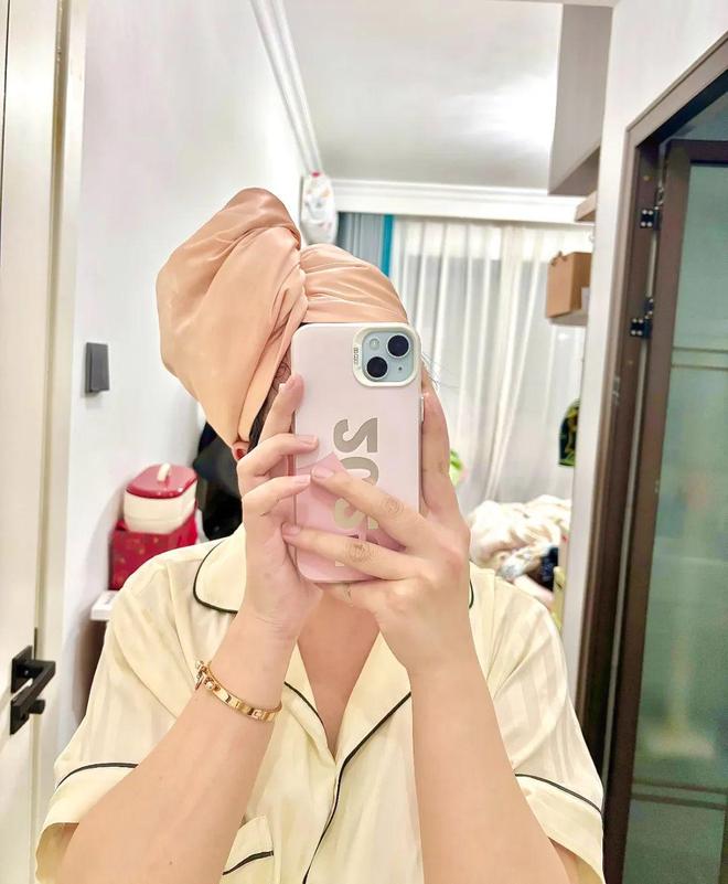 ？10分钟轻松养成女明星「绸缎发」澳门新葡京洗完头自然风干还是吹干好(图8)